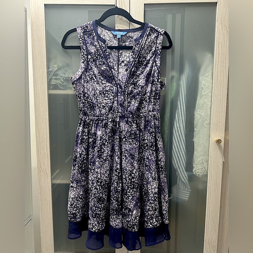 Vera Wang Purple, White and Black Sleeveless Dress